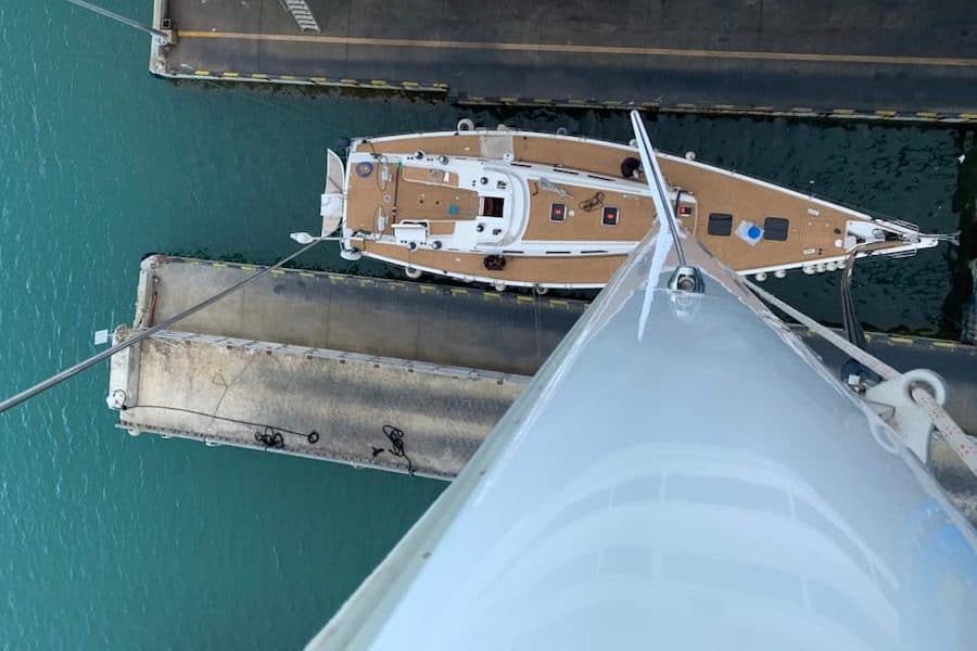 Coperta in sughero Marinecork installata su un X Yachts X 55