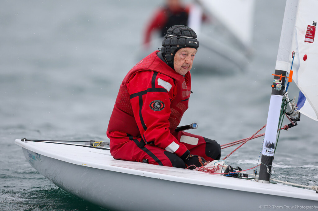 Sailing extends life