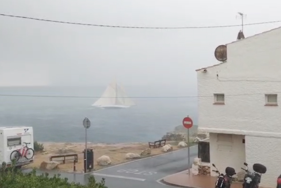 A moment before the sudden turn of the Tuiga